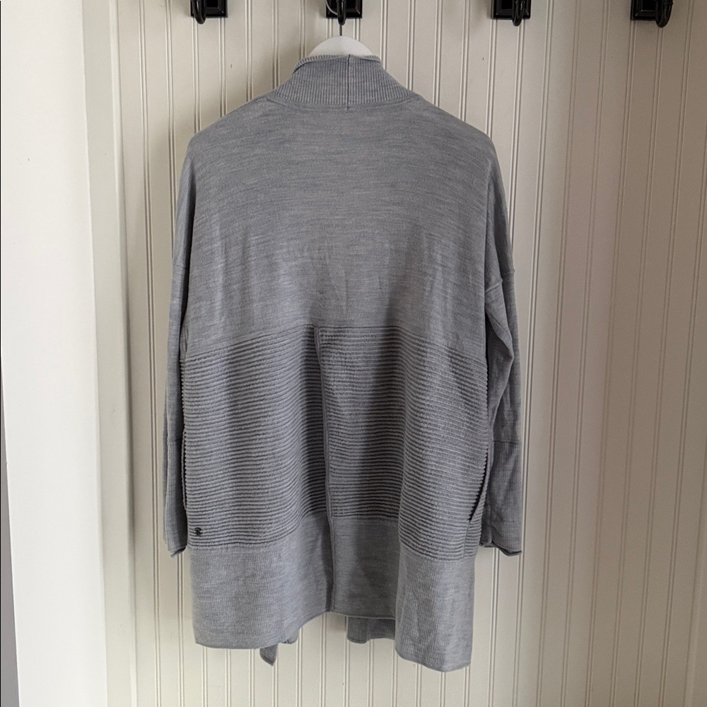 Lululemon Sit In Lotus Wrap II Heathered Chambray - Picture 5 of 9